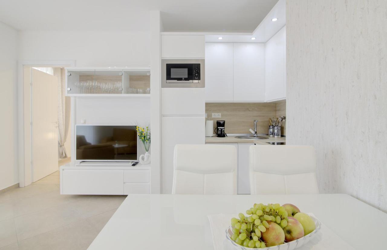 Apartments Luka - Villa Sunce Senj  Buitenkant foto