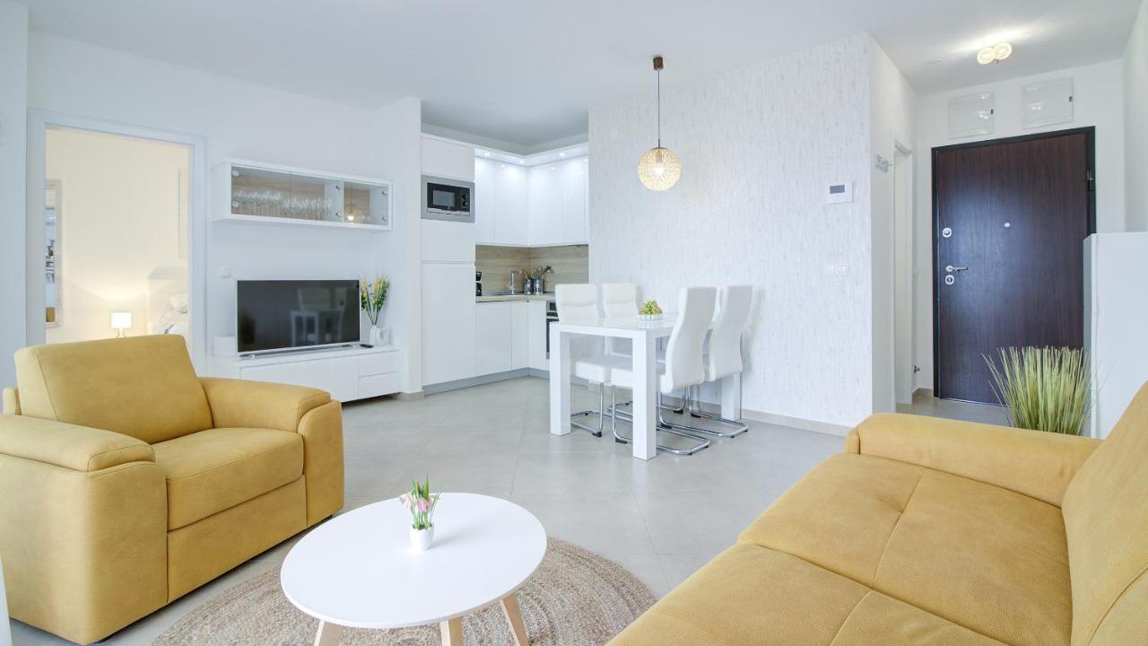 Apartments Luka - Villa Sunce Senj  Buitenkant foto