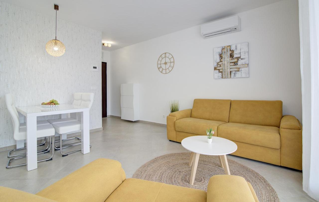 Apartments Luka - Villa Sunce Senj  Buitenkant foto