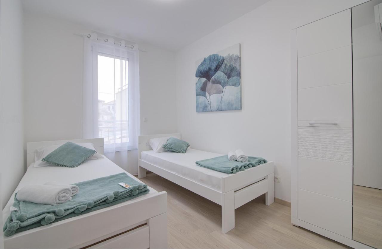 Apartments Luka - Villa Sunce Senj  Buitenkant foto